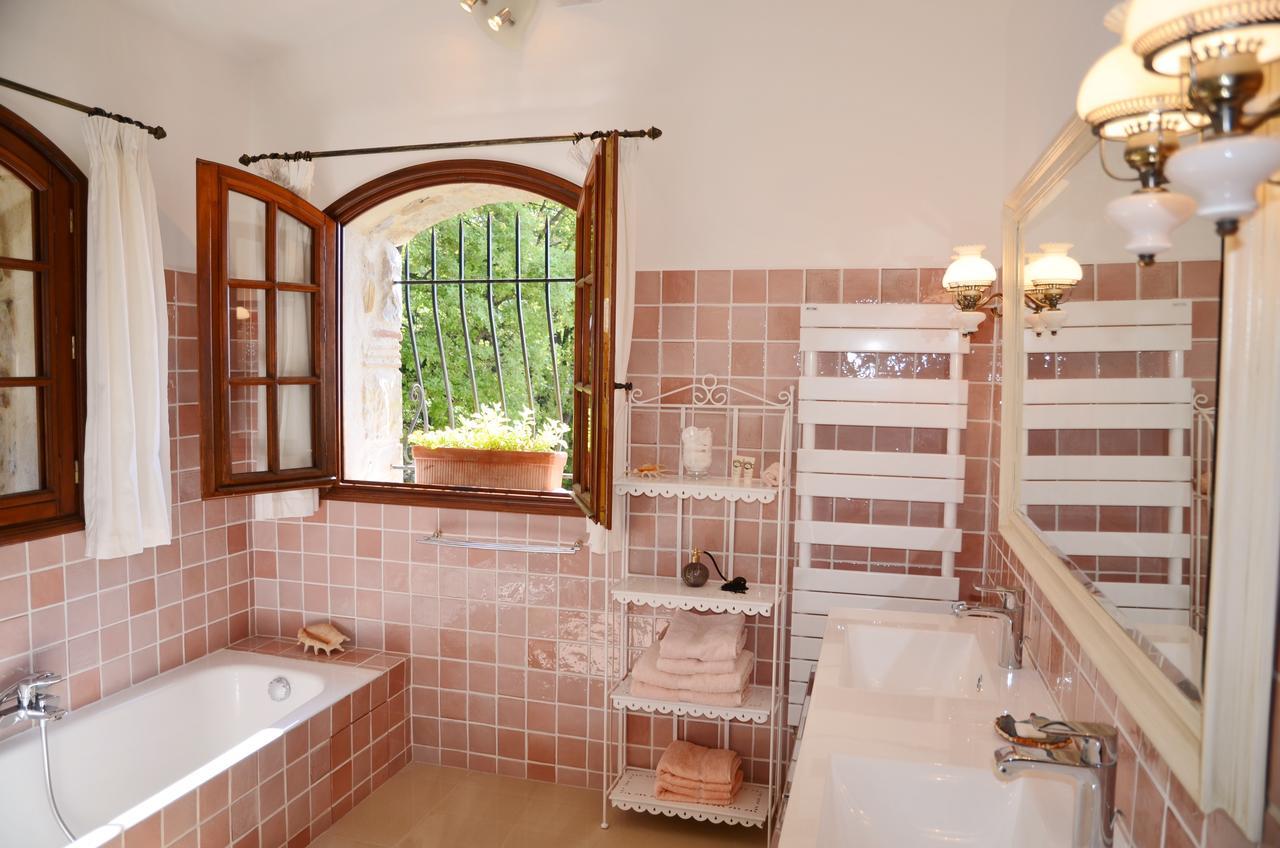 La Bastide Des Pins Bed & Breakfast ว็องส์ ภายนอก รูปภาพ